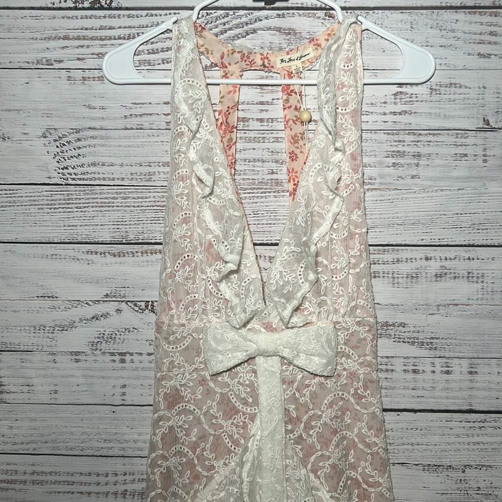 For Love & Lemons
Sweet Disposition Dress Ivory Floral NWT Large - Picture 7 of 16